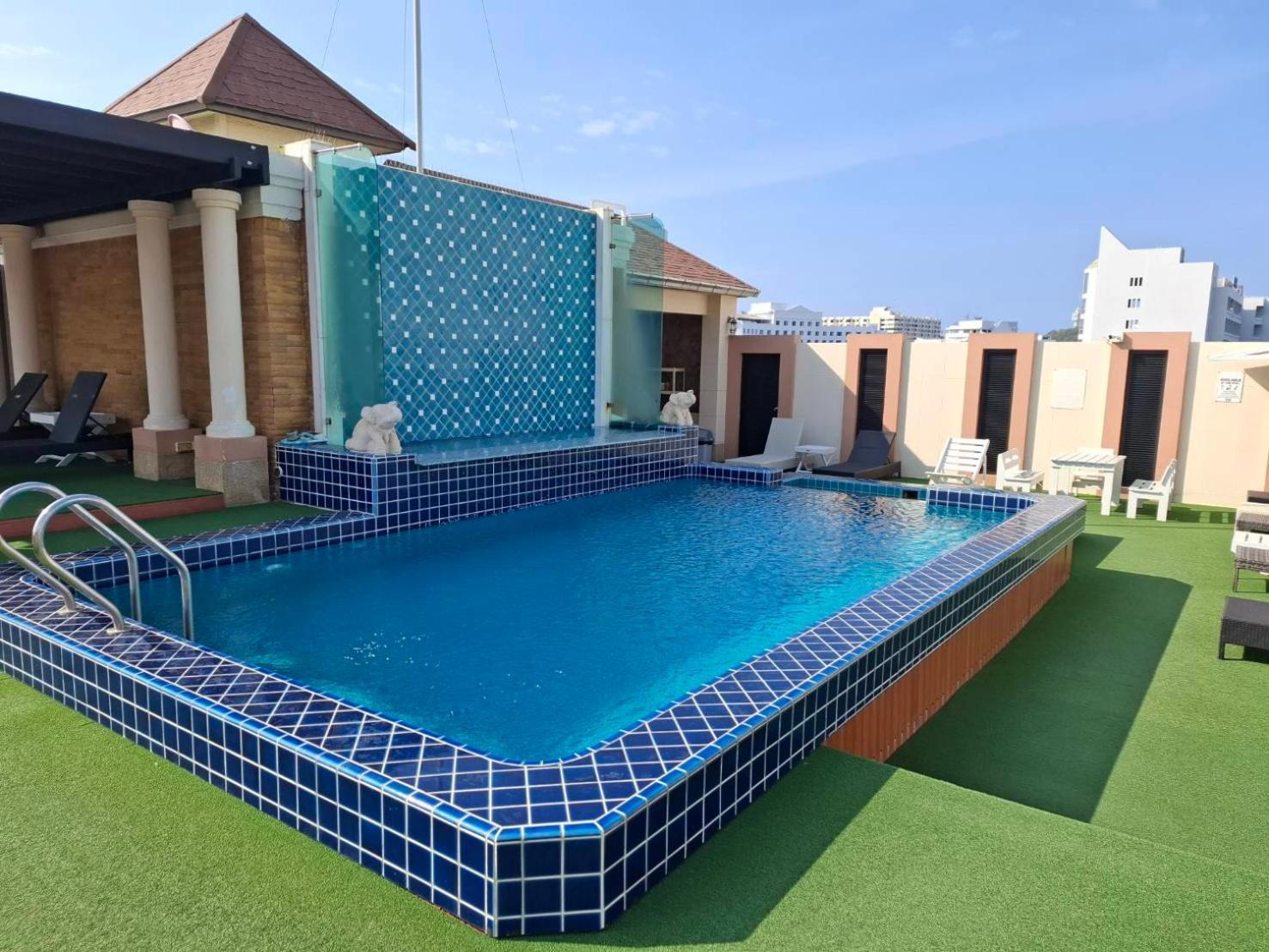 Whitehouse Condotel Pattaya Zewnętrze zdjęcie